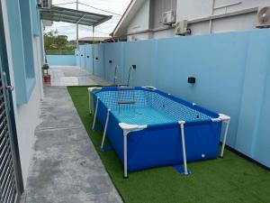 Biru Home PD Famili Selesa Suppa Pool & Aircond