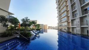 LUXX Suites McKinley with fast WIFI in BGC