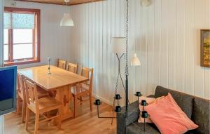 2 Bedroom Stunning Home In Sysslebäck