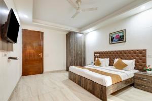 Mauryan Elite Hotel Qutab Minar Metro Station