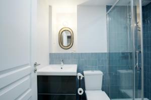 Relax in a Contemporary Designer Apartment