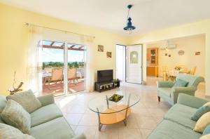 Orianna Sea View Villa