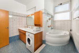 Orianna Sea View Villa Rhodes Greece