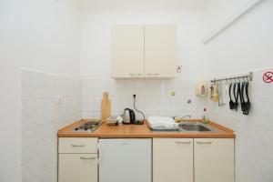 Holiday apartment in Saplunara with sea view, balcony, air conditioning, WiFi 5197-2