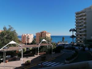 Estudio terraza vista mar parking gratuito piscinas