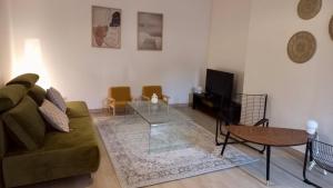 Les suites de Saint-Yves