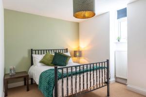 Beautiful Cotham Garden flat 2 bedroom