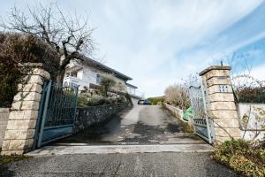 Appartements Panorama Dream Annecy, Appart 42 m2 avec terrasse abritee, piscine et parking a 10 min d-Annecy : photos des chambres