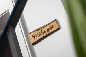 Midnight - Spectacular Sea and Harbour Views