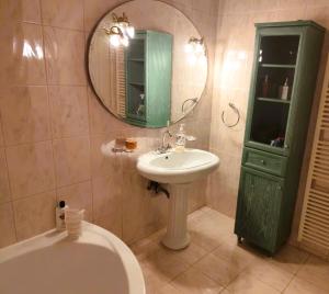 Silver Apartment with Swimming Pool