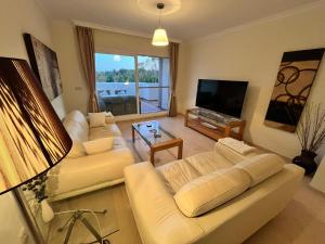 Santa Maria Green Hills