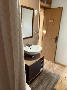 Somova gora chalet in the woods