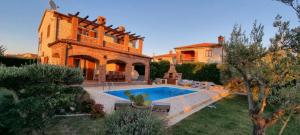 Beautiful Istrian Villa with private pool and private parking