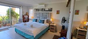Clanwilliam Oasis BnB Guest House - Naturism, Boating, Hiking & more