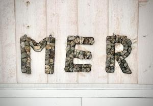 méridien situé proximité de la plage du men du