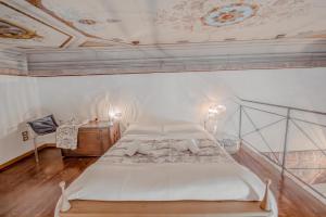 Elegant Loft Serragli