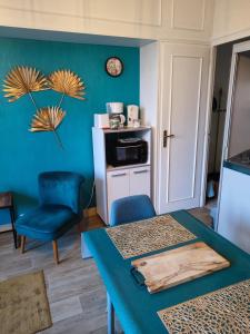 Studio 10, très bien placé, parking wifi gratuit