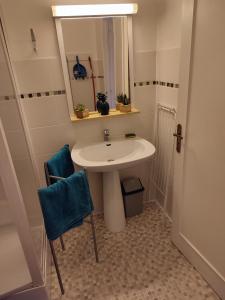 Studio 10, très bien placé, parking wifi gratuit