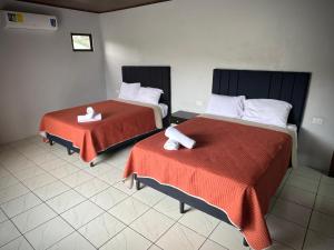Villa JADE, La Fortuna Downtown Groups