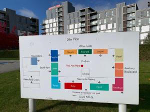 Vizion Suites Milton Keynes - Free WiFi, Netflix Secure, Parking, Fully Furnished & Equipped Apartments