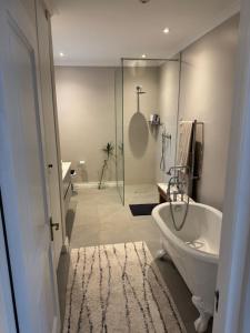 Grace Suite - charming 1 bed suite with Solar