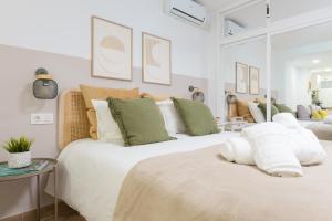 OceanBlue Suite Studio - Piscina