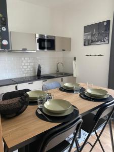 Appartements charmant 2 pieces : photos des chambres