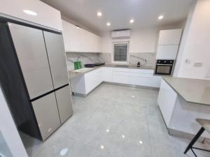 kikar natanya - Ubytování bez kategorie ve městě Netanja