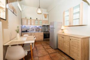 Niaf Cozy Stone Apartment