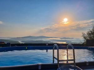 Na Górce - Domki z Widokiem Na Jezioro i Góry