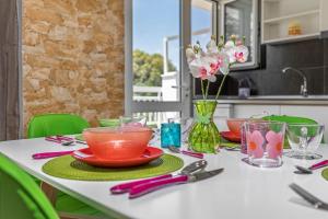 5- Luxury suite for 4 in the most central part of Rhodes!