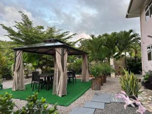 Mokara Holiday Apartment