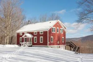 Pet Friendly Mtn Retreat Ski Hot Tub Pool Table - Roxbury