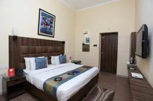 Hotel Great Taj Home Stay by silverkey - Nagla Dhīmar