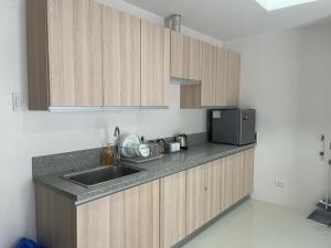 Condotel810byWVtowers1&2