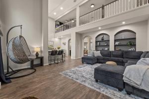 Gorgeous 6BR 3 5 Bth Home with Pool and Game Room