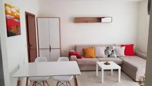 Positive Apartment - 佩特里奇