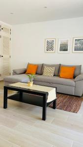 Apartamento 5 min a pé da praia, com terraço ao sol, no 1º andar