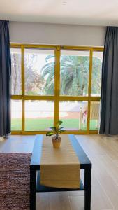 Apartamento 5 min a pé da praia, com terraço ao sol, no 1º andar