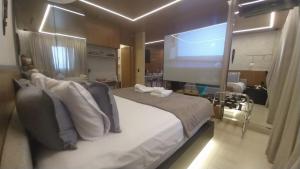 Flat luxuoso JK - Araucária Plaza - 506