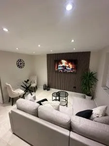 The Vanilla Villa - Kingshurst