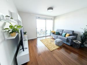 Seaview wonder apartment by Anna