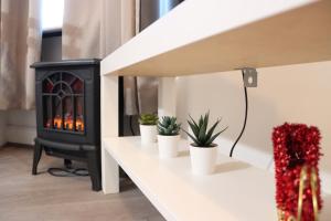 Cosy studio with kitchenette and private bathroom - 15mins to Central London!