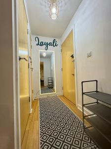 Idyllic Riverside Retreat