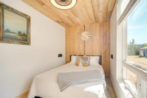 Modern Hill Country Container