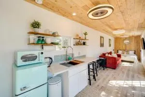 Modern Hill Country Container - Hammetts Crossing