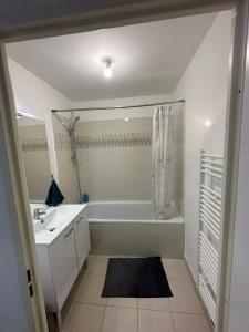 Chambre chez particulier à 5 min du CHU de Rouen