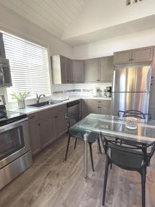 Sandy beach Sauvignon cottage - Osoyoos escapade 3bd-2bt