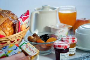 Hotels Hotel Le Dauphin : photos des chambres