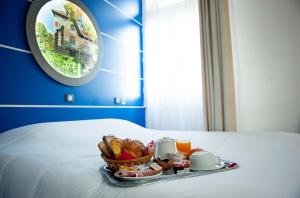 Hotels Hotel Le Dauphin : photos des chambres